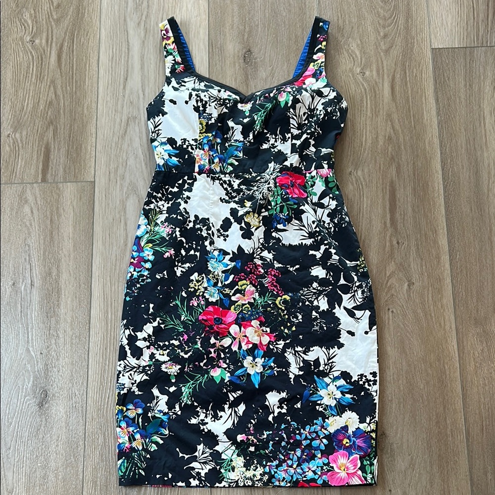 Leifnotes by Anthropology Floral Dress. Size 6